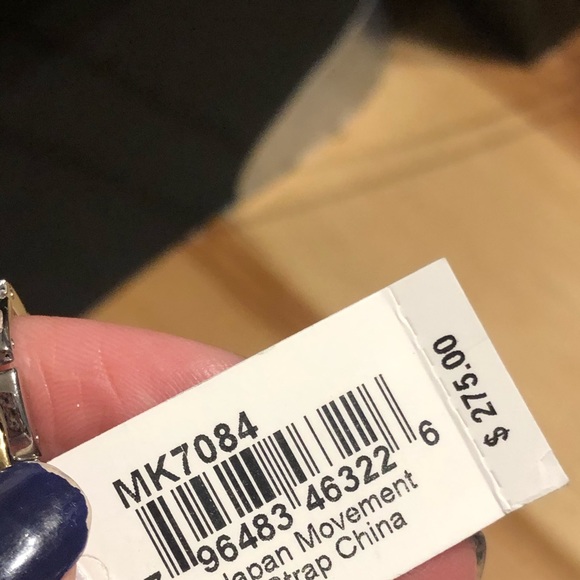 Mk women watch - Picture 3 of 9